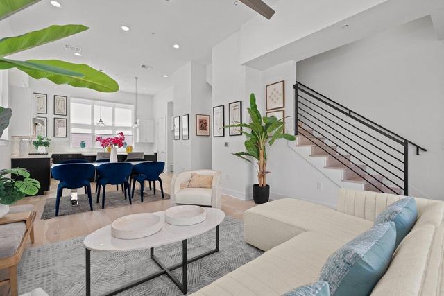2805 McCurdy ST 19, Austin, TX 78723
