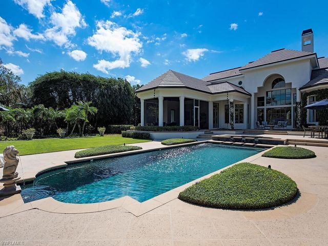 XXX Lantern LN, Naples, FL 34102