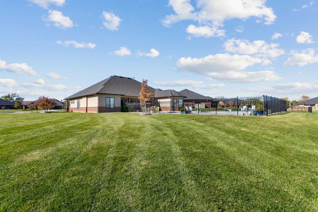 3854 N Red Fox Circle, Maize, KS 67101