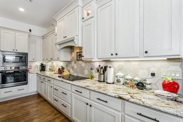 3854 N Red Fox Circle, Maize, KS 67101