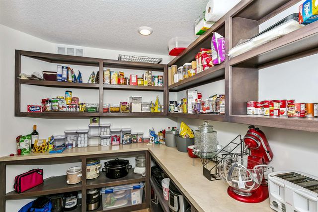 3854 N Red Fox Circle, Maize, KS 67101