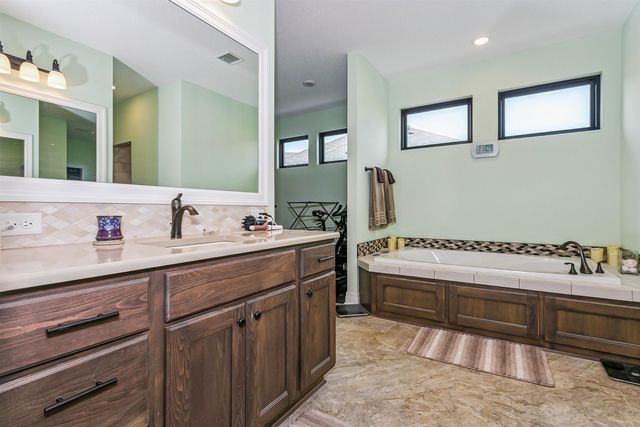 3854 N Red Fox Circle, Maize, KS 67101