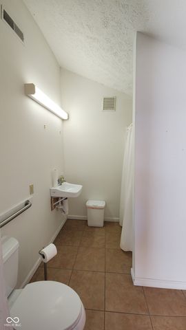 3545 W Us Highway 136, Crawfordsville, IN 47933