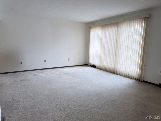 20 Carriage Drive 3, Orchard Park, NY 14127