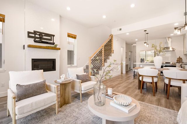 1721 Middlefield Road, Redwood City, CA 94063