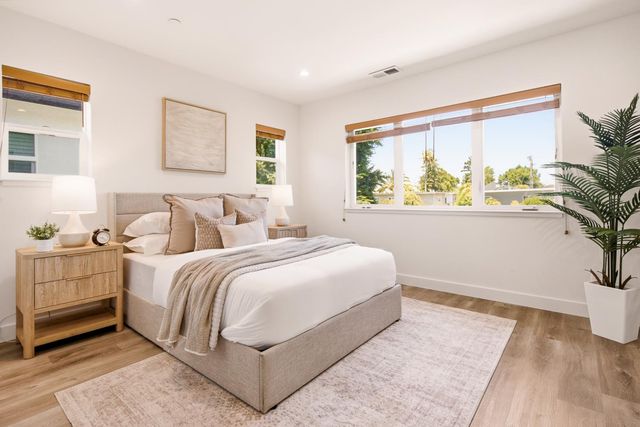 1721 Middlefield Road, Redwood City, CA 94063