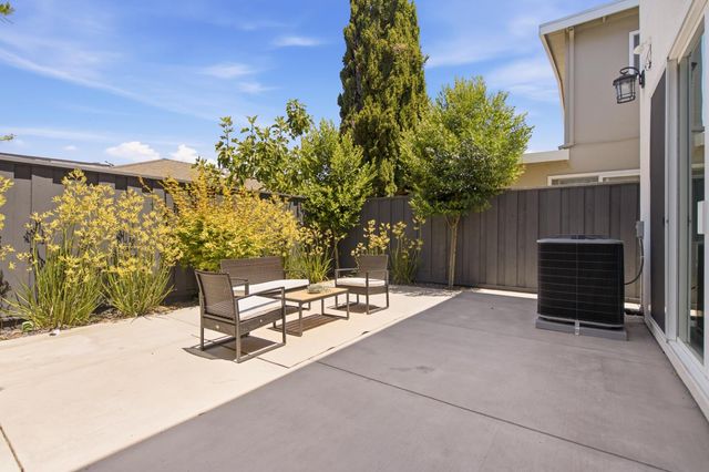 1721 Middlefield Road, Redwood City, CA 94063