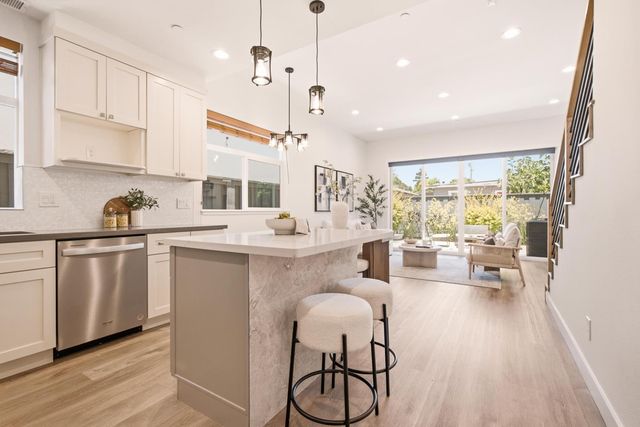 1721 Middlefield Road, Redwood City, CA 94063