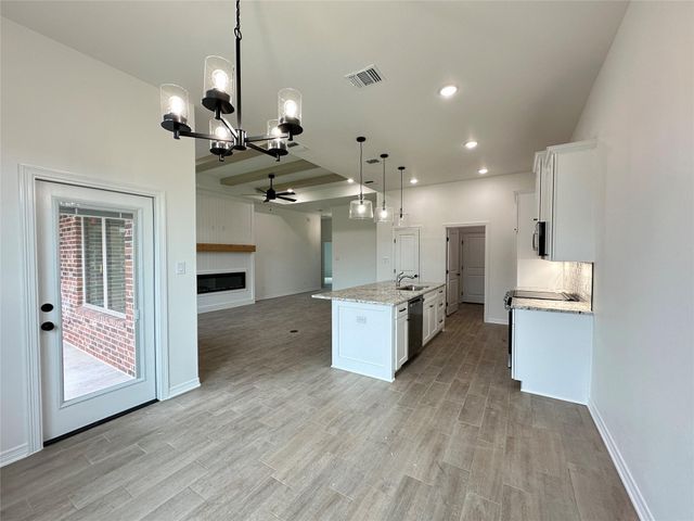 813 Eagle Cross CV, Salado, TX 76571