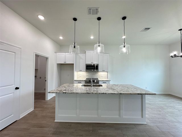 813 Eagle Cross CV, Salado, TX 76571