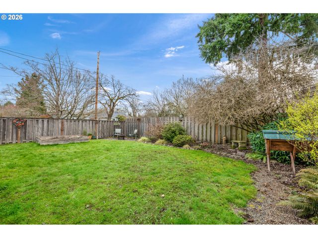 2106 Se KNAPP St, Portland, OR 97202