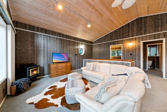 16235 Old Highway Drive, Truckee, CA 96161