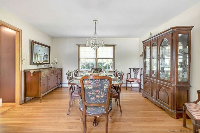 484 New England Lane, Orange, CT 06477