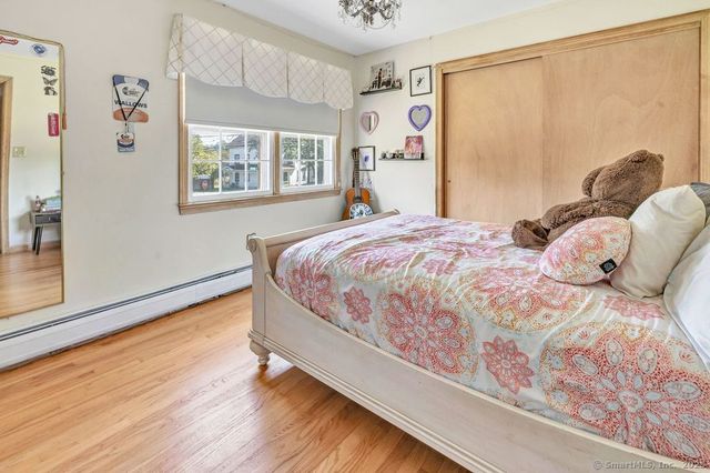 484 New England Lane, Orange, CT 06477