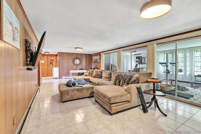 484 New England Lane, Orange, CT 06477