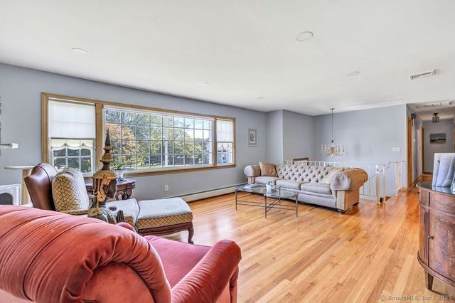 484 New England Lane, Orange, CT 06477
