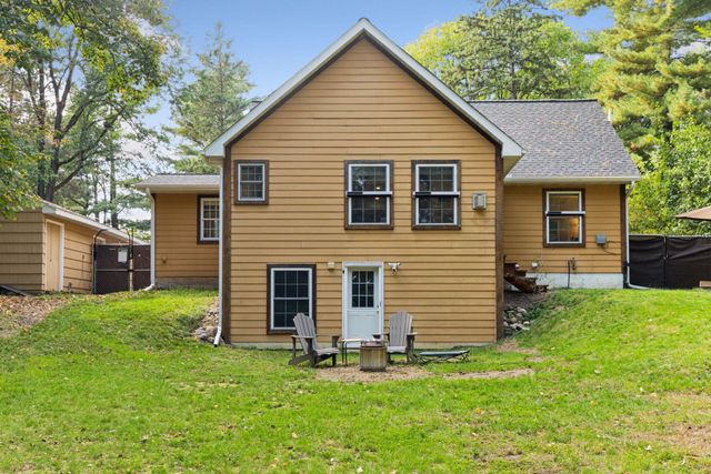 312 Pineview Lane N, Plymouth, MN 55441