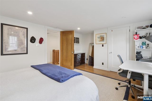 512 Ackerman Avenue, Glen Rock, NJ 07452