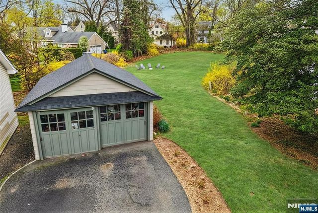 512 Ackerman Avenue, Glen Rock, NJ 07452