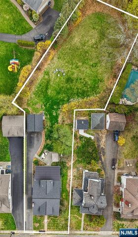 512 Ackerman Avenue, Glen Rock, NJ 07452