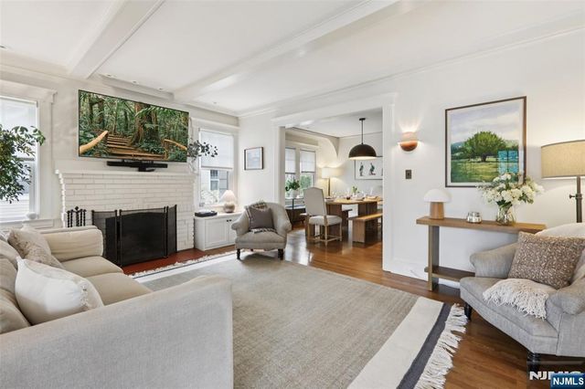 512 Ackerman Avenue, Glen Rock, NJ 07452