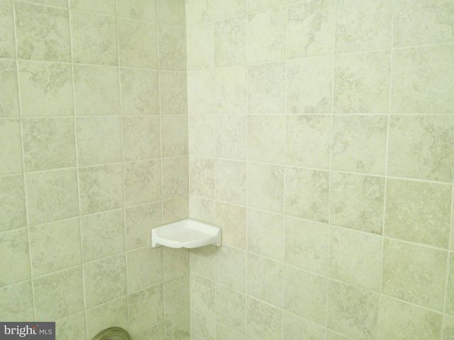 75 MONTSERRAT ST, Toms River, NJ 08757