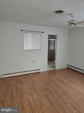 75 MONTSERRAT ST, Toms River, NJ 08757