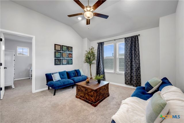 121 Woods Edge Lane, Georgetown, TX 78628