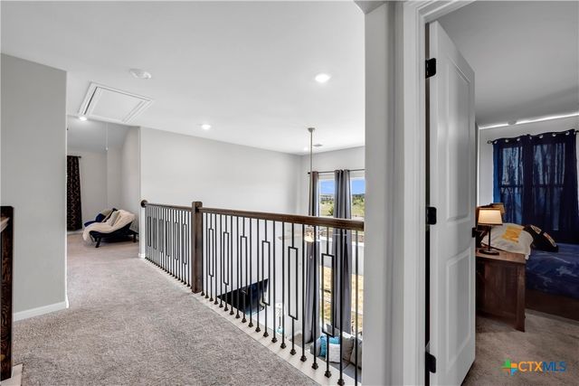 121 Woods Edge Lane, Georgetown, TX 78628