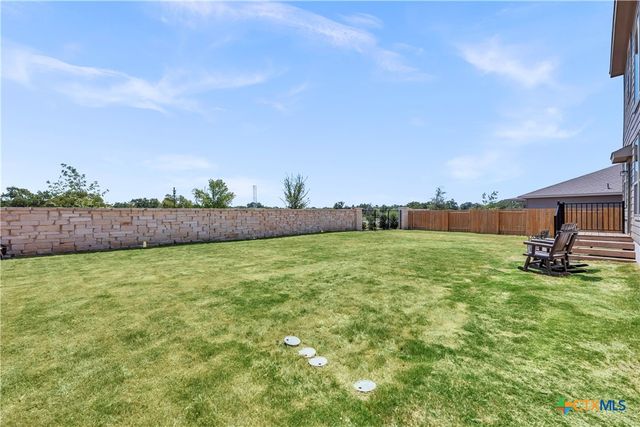 121 Woods Edge Lane, Georgetown, TX 78628