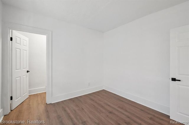 214 W 12 Mile Road, Royal Oak, MI 48073