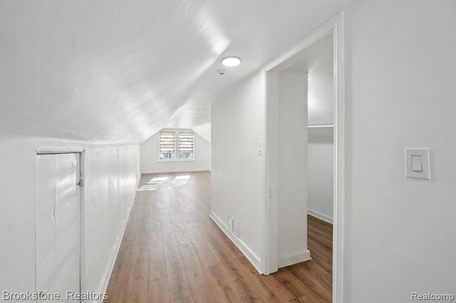 214 W 12 Mile Road, Royal Oak, MI 48073