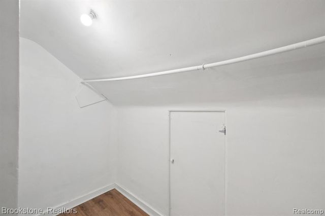 214 W 12 Mile Road, Royal Oak, MI 48073