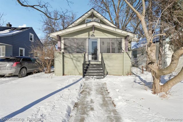 214 W 12 Mile Road, Royal Oak, MI 48073