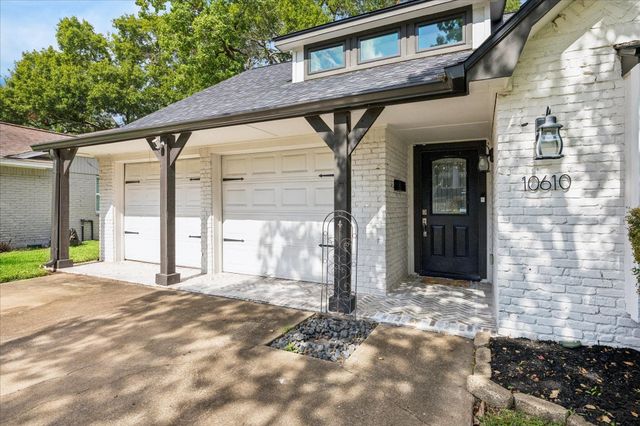 10610 Ella Lee Lane, Houston, TX 77042