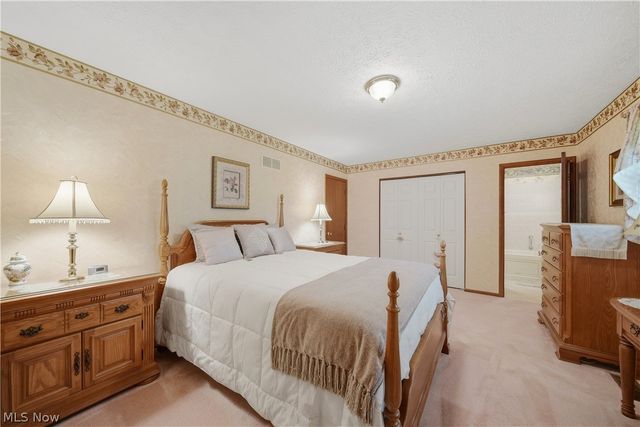 6180 Chesham Avenue NE, Canton, OH 44721