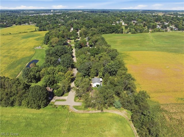 6180 Chesham Avenue NE, Canton, OH 44721