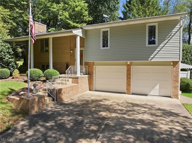 6180 Chesham Avenue NE, Canton, OH 44721