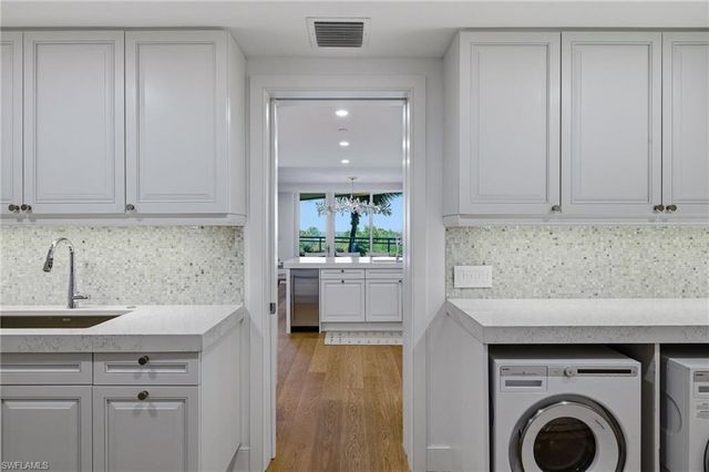 11125 Gulf Shore BLVD 308, Naples, FL 34108