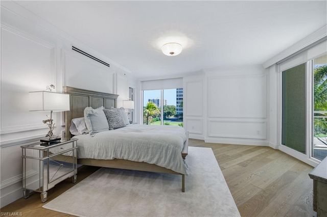 11125 Gulf Shore BLVD 308, Naples, FL 34108
