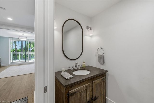 11125 Gulf Shore BLVD 308, Naples, FL 34108