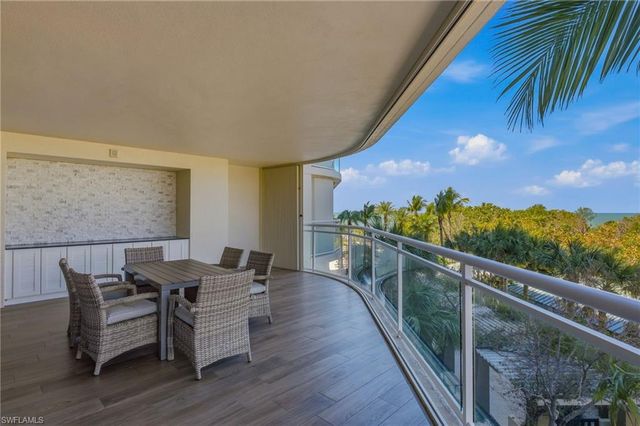 11125 Gulf Shore BLVD 308, Naples, FL 34108