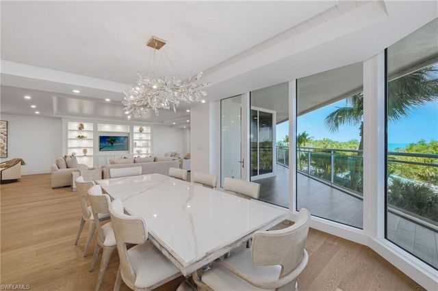 11125 Gulf Shore BLVD 308, Naples, FL 34108