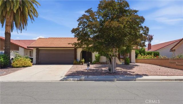 1126 Mayten Tree Court, Hemet, CA 92545