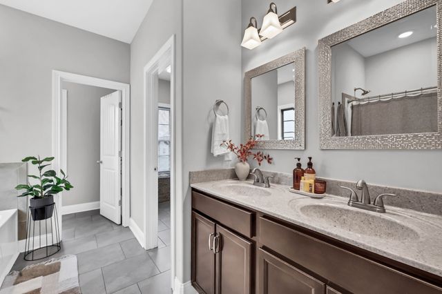 259 Azalea Dr, Oak Grove, KY 42262