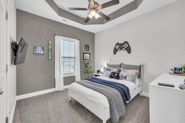 259 Azalea Dr, Oak Grove, KY 42262