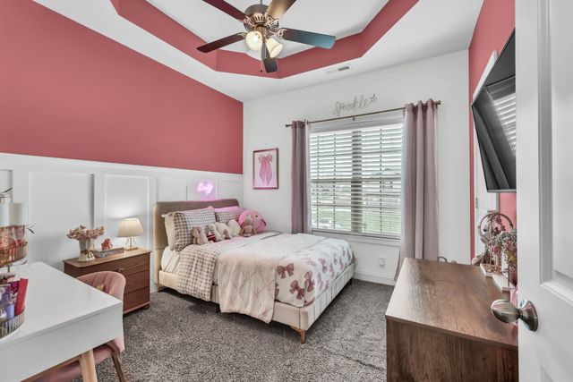 259 Azalea Dr, Oak Grove, KY 42262