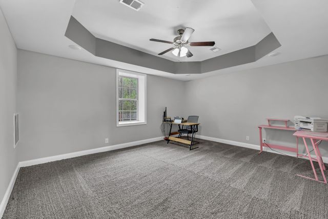 259 Azalea Dr, Oak Grove, KY 42262