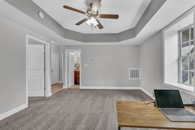 259 Azalea Dr, Oak Grove, KY 42262