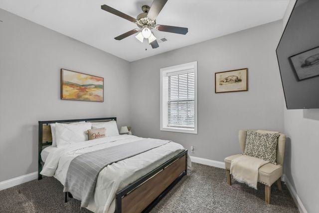 259 Azalea Dr, Oak Grove, KY 42262